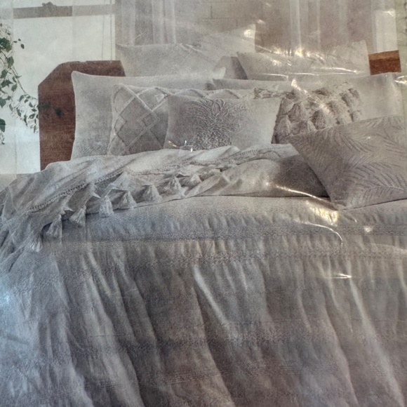 Lucky Brand HOME complete Queen/full duvet set - Picture 5 of 11